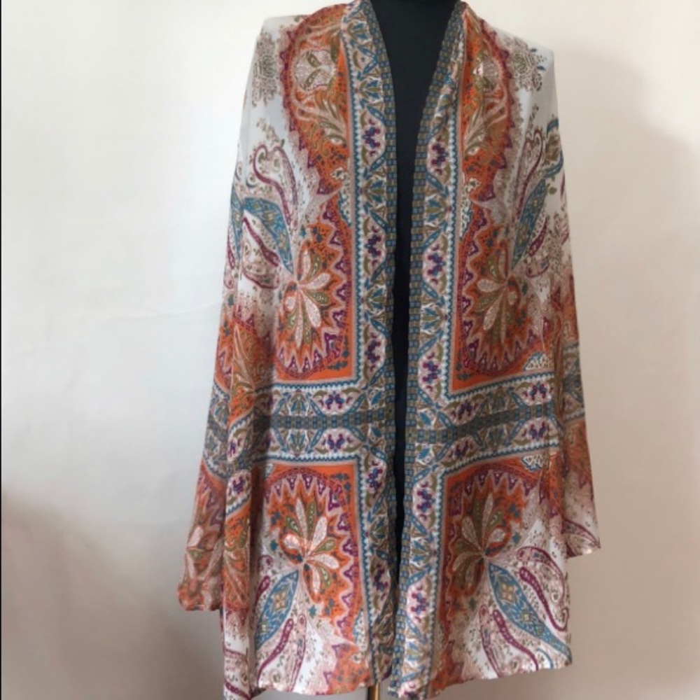 Soft sorrounding cover up